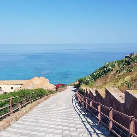 House By The Sea Ferienhaus Gonnesa