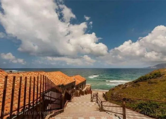 House By The Sea * Gonnesa