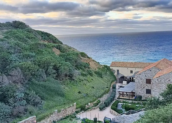 Prázdninový dům House By The Sea *